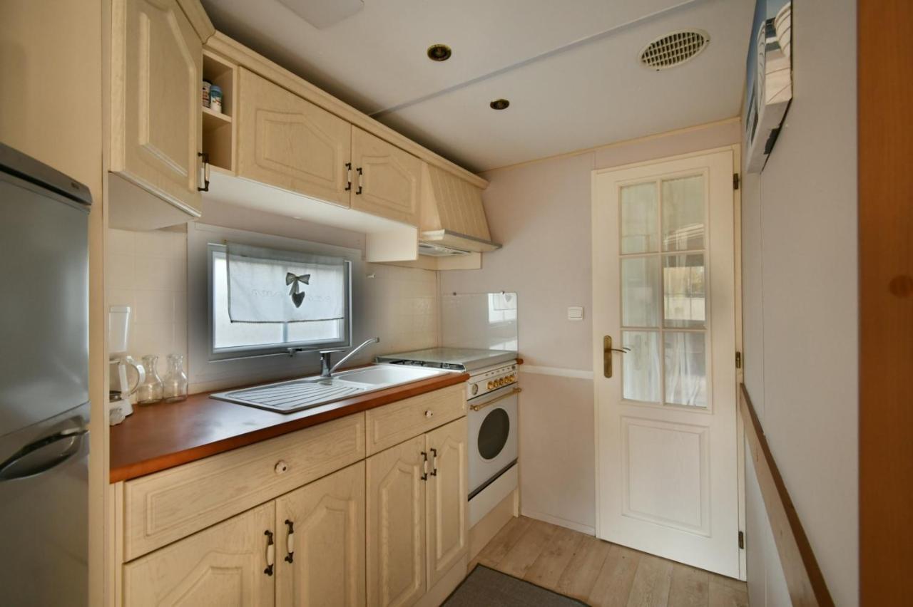 לס מתה Mobil'Home Climatise Terrain Prive Proche Du Zoo De La Palmyre מראה חיצוני תמונה